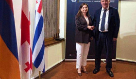 Բաթումում ՀՀ գլխավոր հյուպատոս Նարինե Մաթոսյանի հանդիպումը Բաթումի քաղաքապետի պաշտոնակատար Գիորգի Մուրվանիձեի հետ
